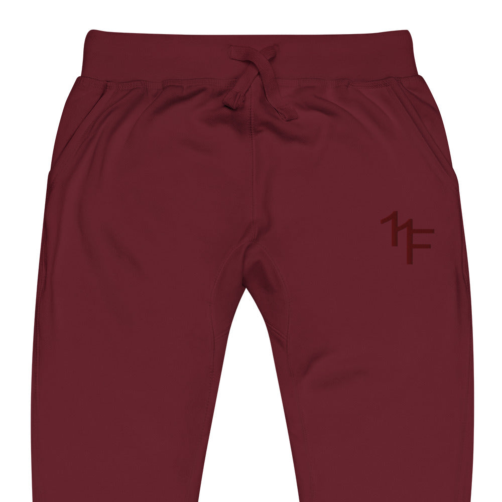 RED/RED - NF EMBROIDERED SWEATPANTS